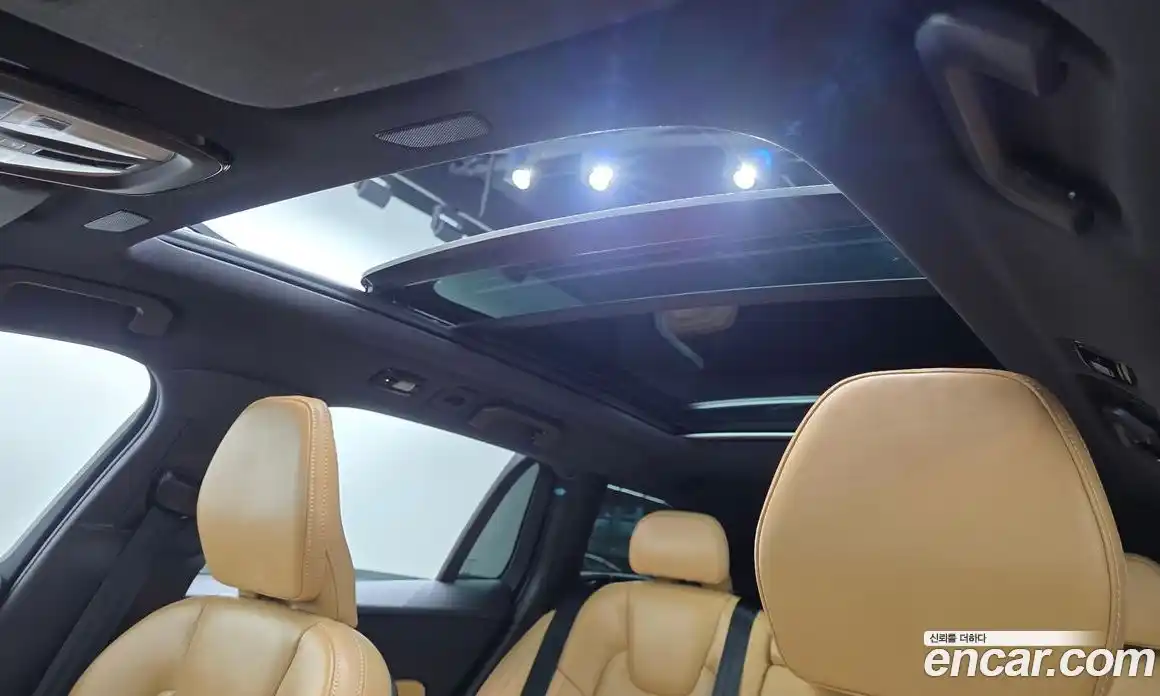 Volvo V60 2023 2.0 Автомат в Москве № 626180, фото 19