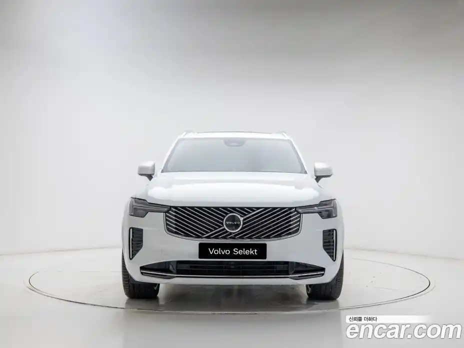 Volvo XC90 2026 2.0 Автомат в Москве № 626501, фото 2