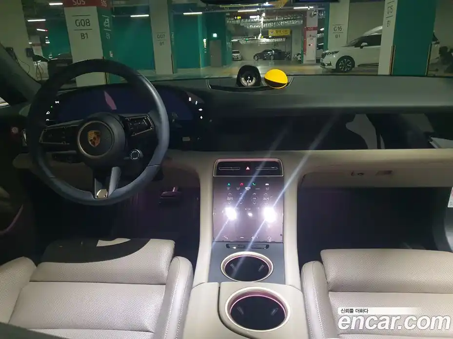 Porsche Taycan 2023 0.1 Автомат в Москве № 626621, фото 7