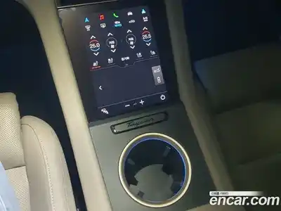 Porsche Taycan 2023 0.1 Автомат в Москве № 626621, миниатюра 9