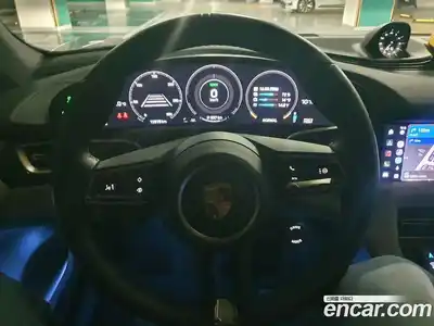 Porsche Taycan 2023 0.1 Автомат в Москве № 626621, миниатюра 10