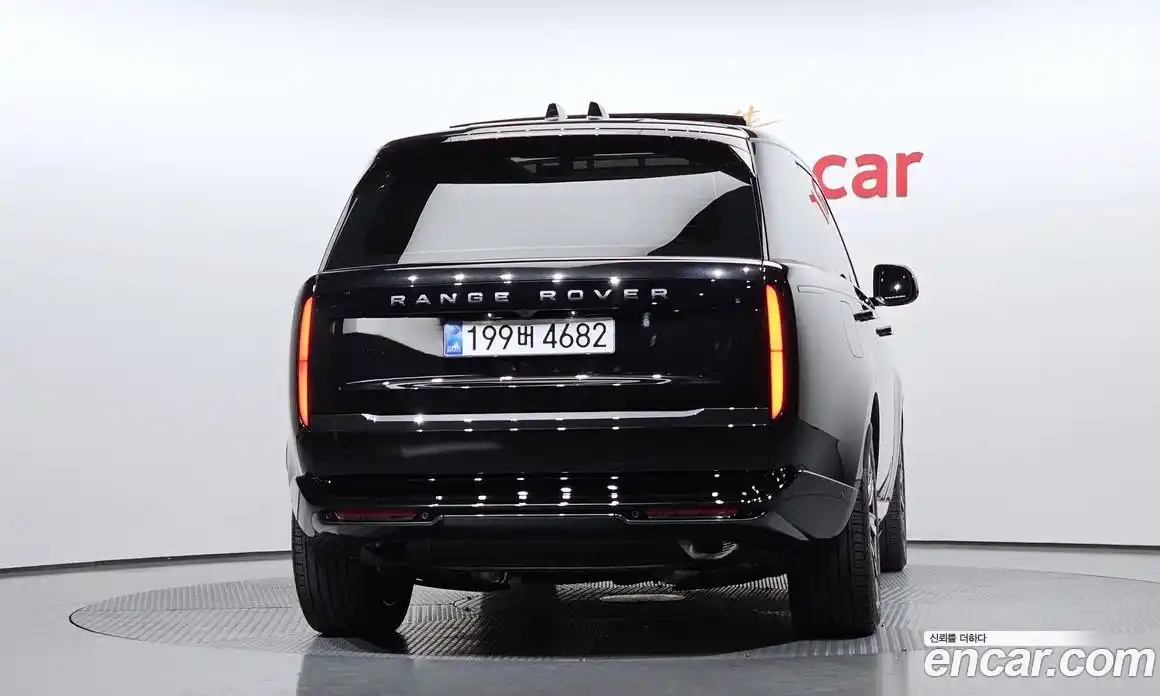 Land Rover Range-Rover 2025 3.0 Автомат в Москве № 627222, фото 4