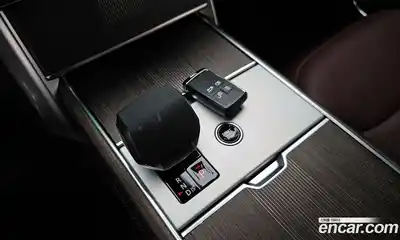 Land Rover Range-Rover 2025 3.0 Автомат в Москве № 627222, миниатюра 9