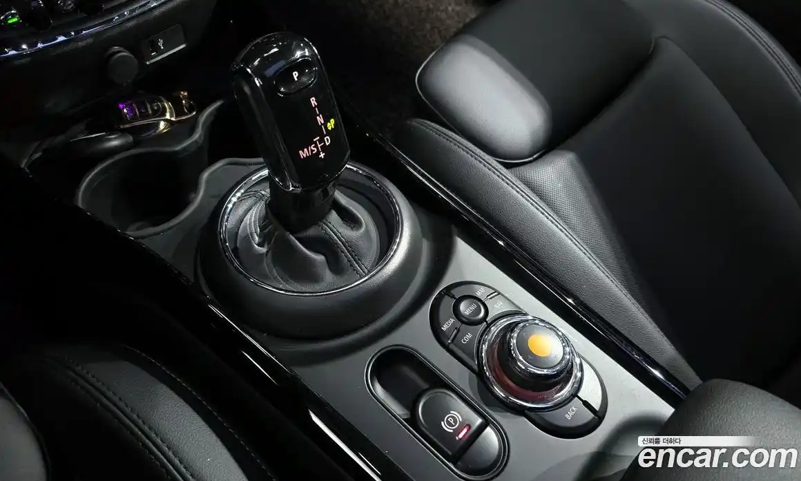 Mini Clubman 2021 1.5 Автомат в Москве № 627770, фото 9