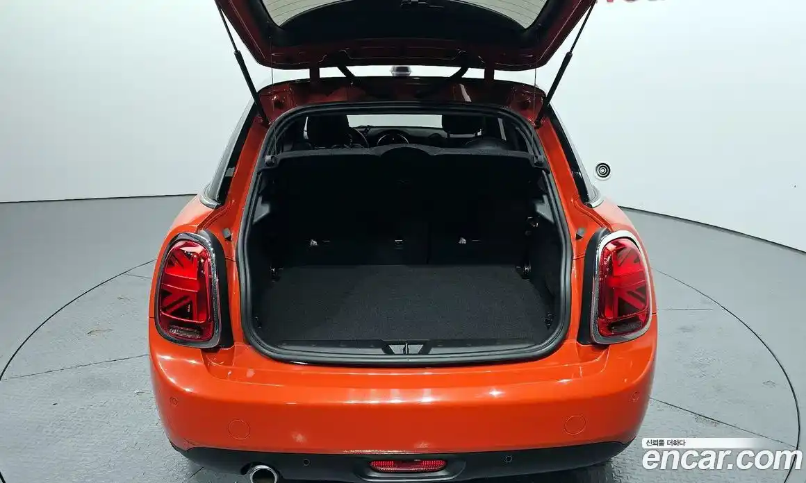 Mini Cooper 2021 1.5 Автомат в Москве № 627973, фото 20