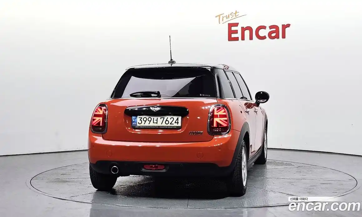 Mini Cooper 2021 1.5 Автомат в Москве № 627973, фото 4