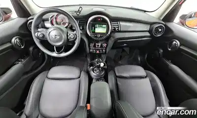 Mini Cooper 2021 1.5 Автомат в Москве № 627973, миниатюра 7