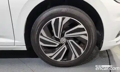 Volkswagen Jetta 2020 1.4 Автомат в Москве № 628910, миниатюра 4