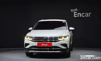 Volkswagen Tiguan 2022 2.0 Автомат в Москве № 628950, миниатюра 3