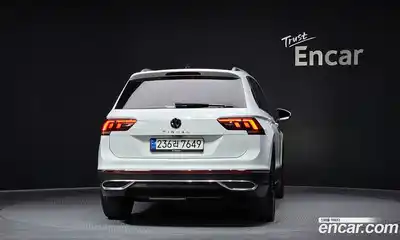 Volkswagen Tiguan 2022 2.0 Автомат в Москве № 628950, миниатюра 4
