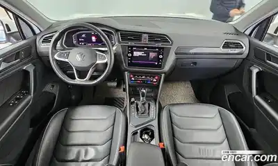 Volkswagen Tiguan 2022 2.0 Автомат в Москве № 628950, миниатюра 7