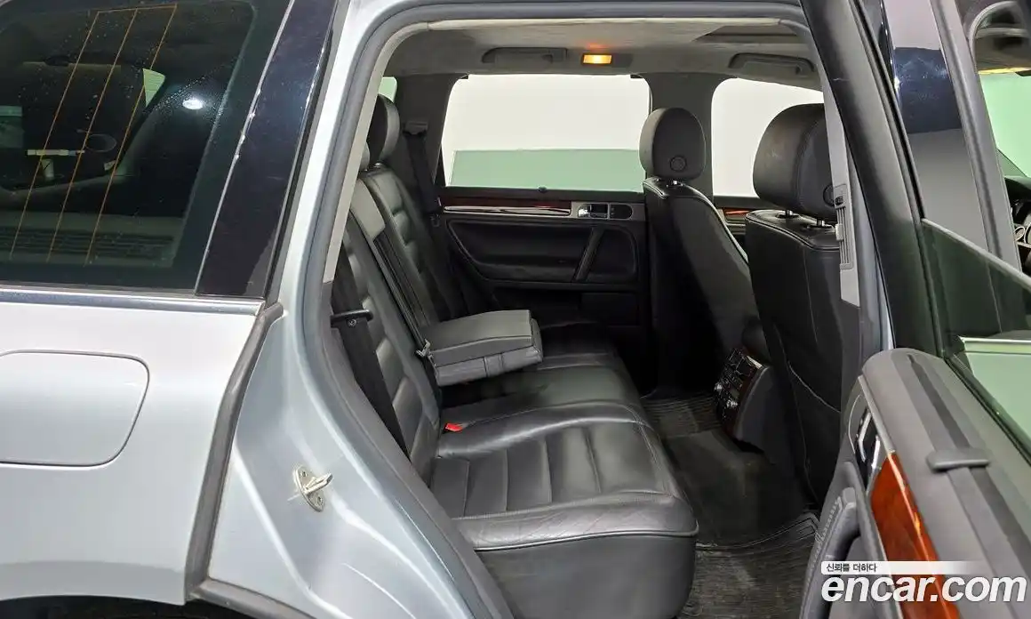 Volkswagen Touareg 2006 4.2 Автомат в Москве № 629082, фото 12