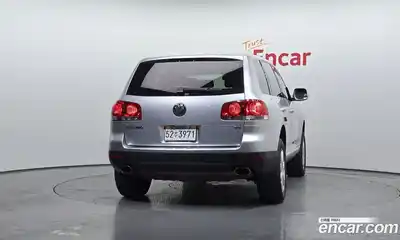 Volkswagen Touareg 2006 4.2 Автомат в Москве № 629082, миниатюра 4