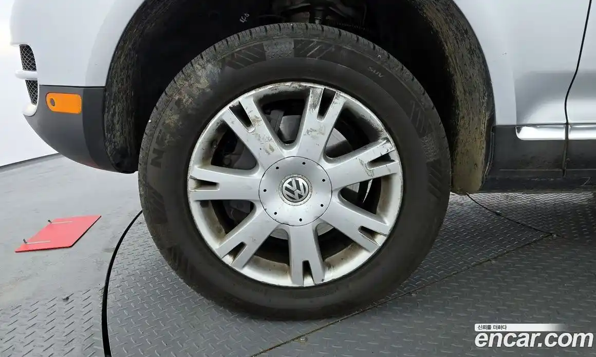 Volkswagen Touareg 2006 4.2 Автомат в Москве № 629082, фото 5