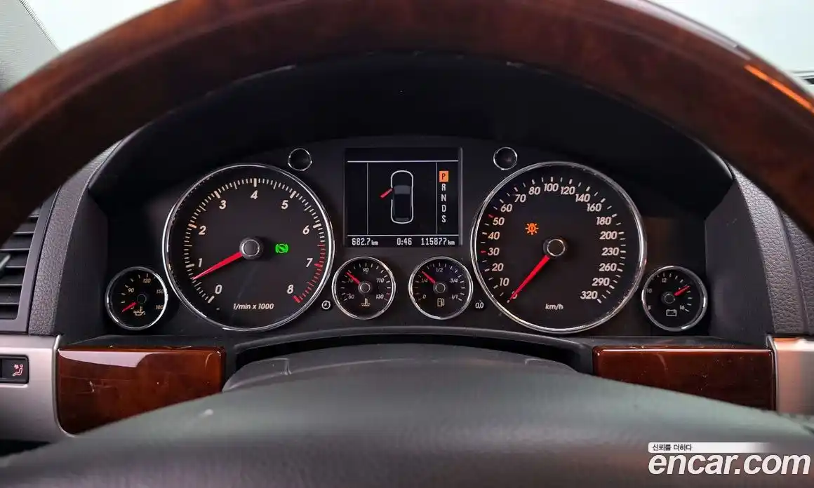 Volkswagen Touareg 2006 4.2 Автомат в Москве № 629082, фото 8