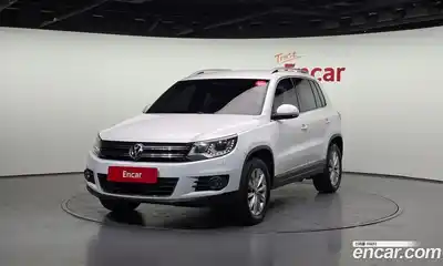 Volkswagen Tiguan, 2015