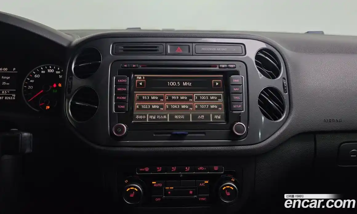 Volkswagen Tiguan 2013 2.0 Автомат в Москве № 629243, фото 14