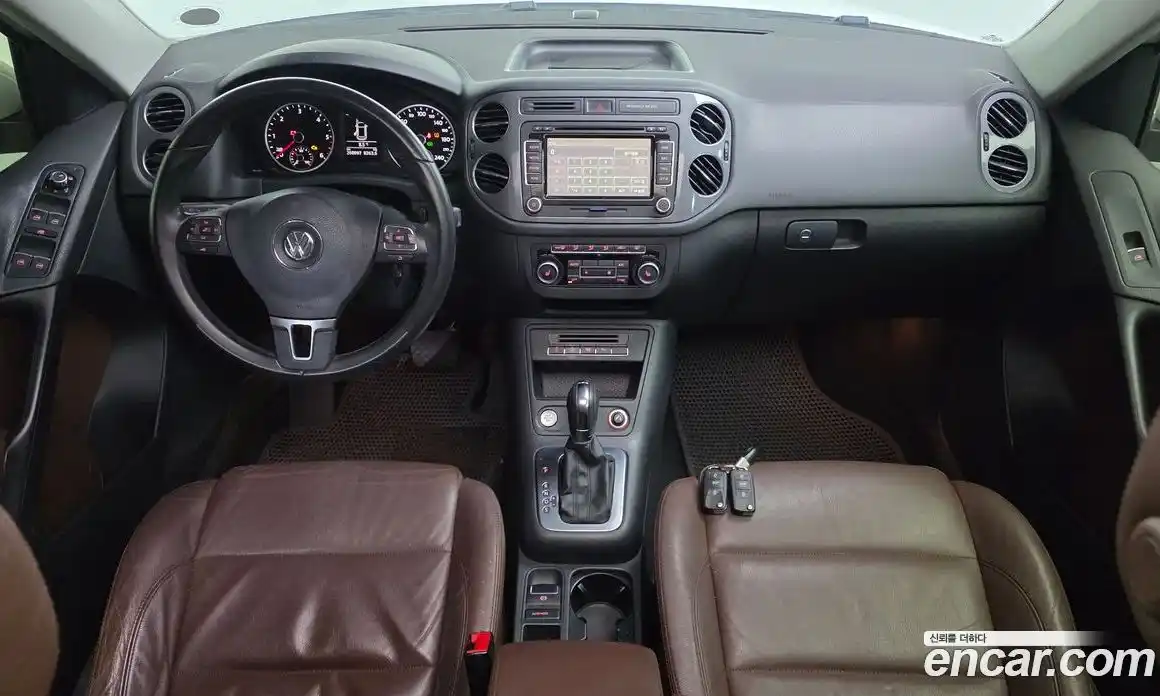 Volkswagen Tiguan 2013 2.0 Автомат в Москве № 629243, фото 7