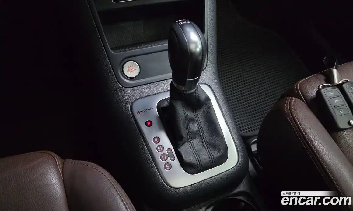 Volkswagen Tiguan 2013 2.0 Автомат в Москве № 629243, фото 9