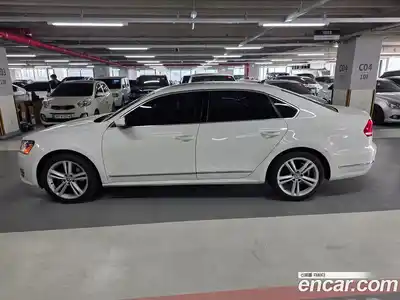 Volkswagen Passat 2014 2.0 Автомат в Москве № 629316, миниатюра 4