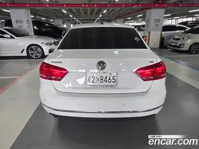 Volkswagen Passat 2014 2.0 Автомат в Москве № 629316, миниатюра 5