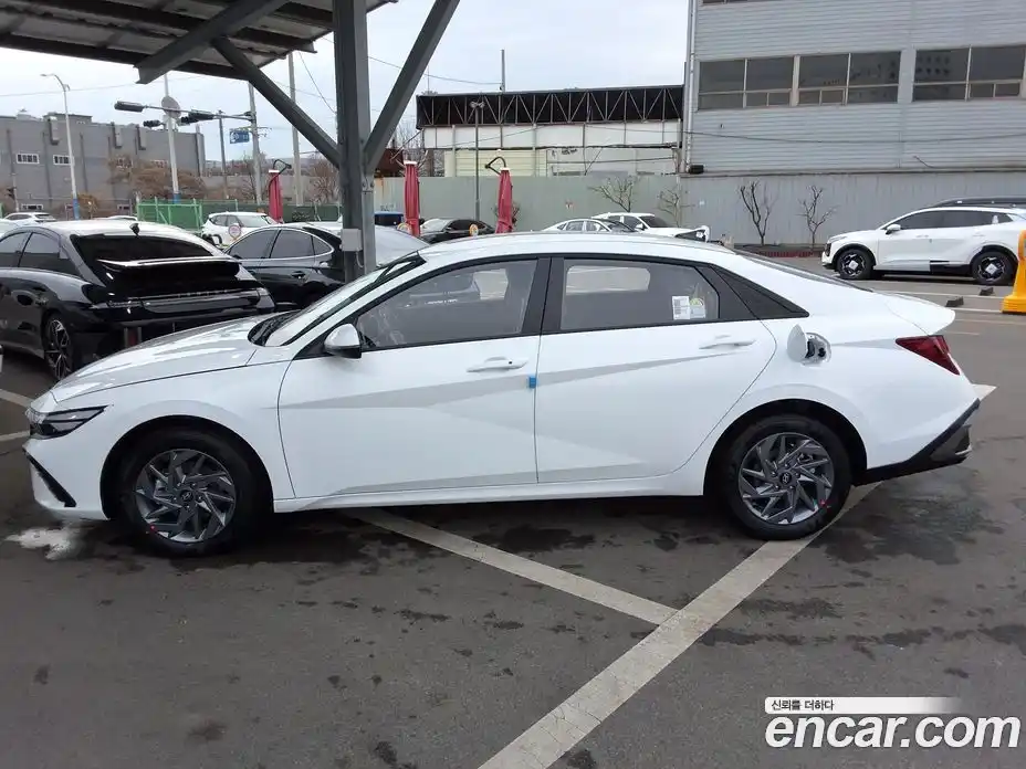 Hyundai Avante 2026 1.6 Автомат в Москве № 7191, фото 5