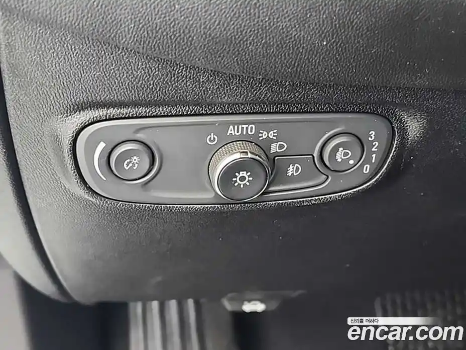 Chevrolet Equinox 2019 1.6 Автомат в Москве № 104918, фото 18