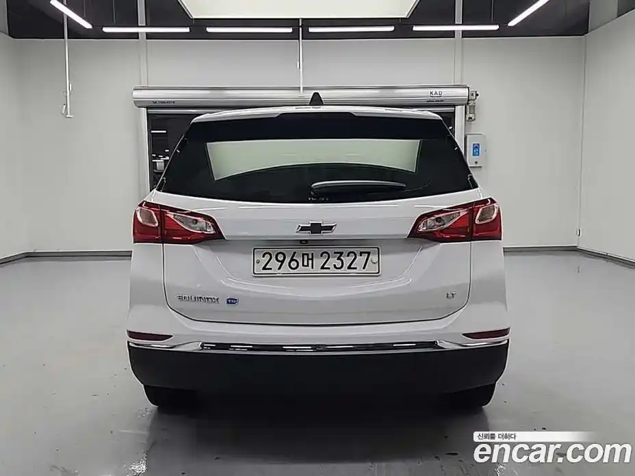 Chevrolet Equinox 2019 1.6 Автомат в Москве № 104918, фото 3