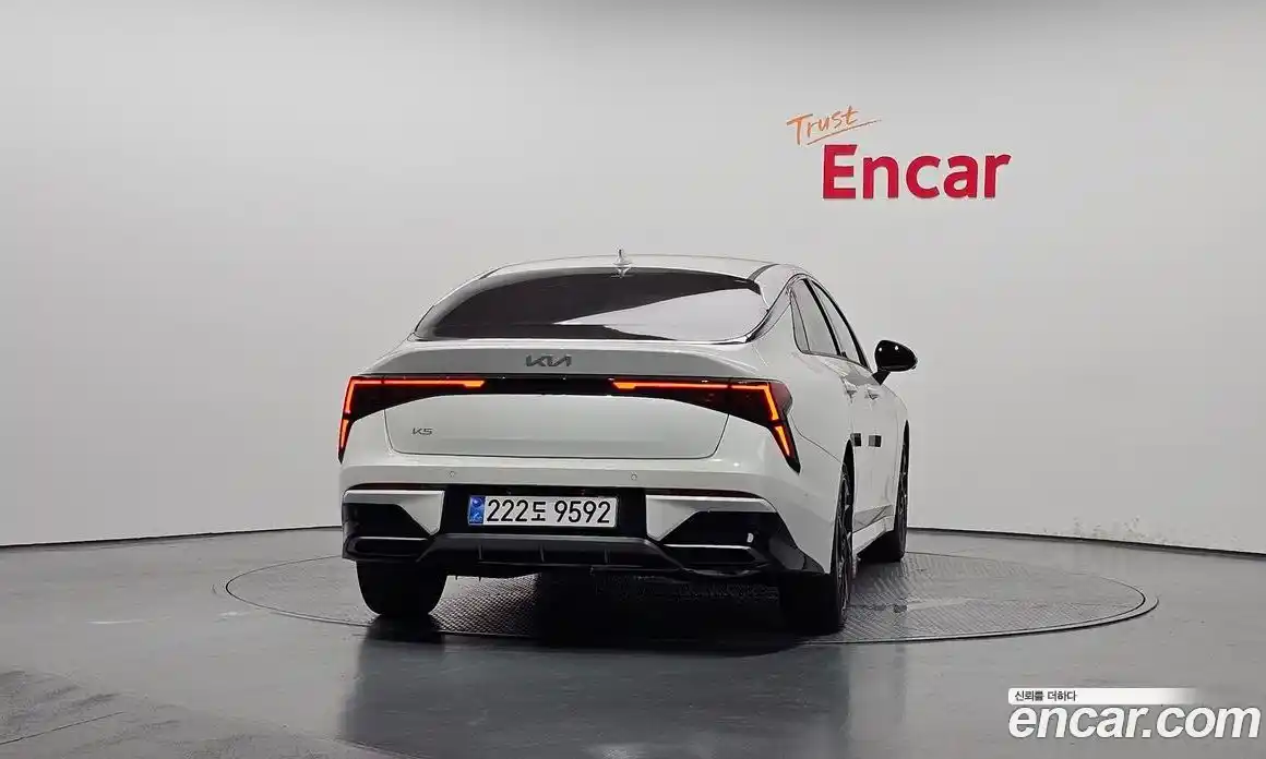 Kia K5 2025 1.6 Автомат в Москве № 123428, фото 4