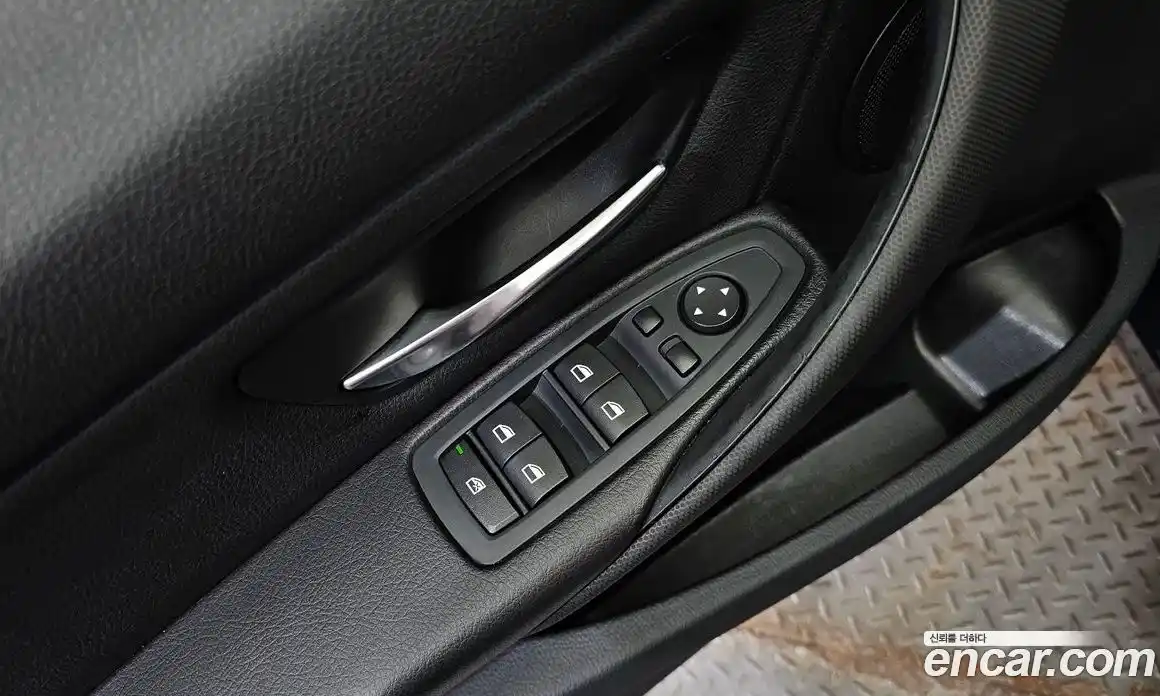 BMW 3-Series 2012 2.0 Автомат в Москве № 159571, фото 13