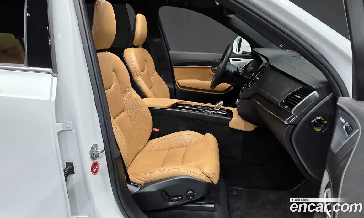 Volvo XC90 2023 2.0 Автомат в Москве № 164513, фото 11