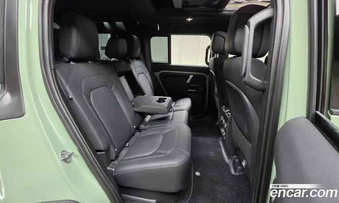 Land Rover Defender 2023 3.0 Автомат в Москве № 166088, фото 20