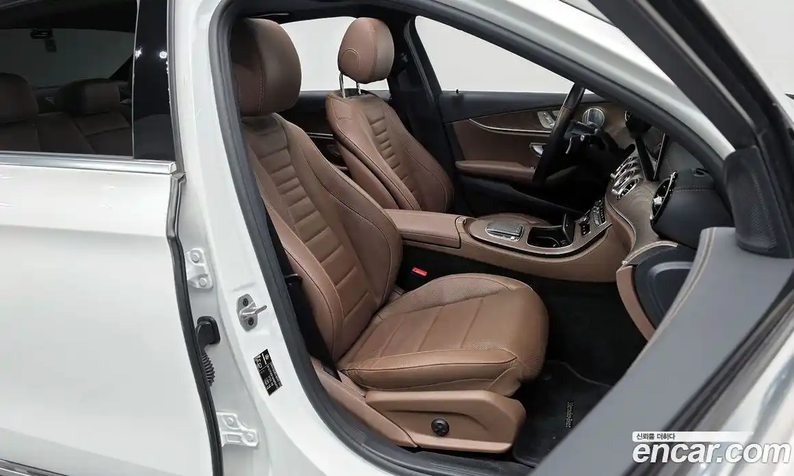 Mercedes-Benz E-Class 2021 2.0 Автомат в Москве № 195346, фото 10