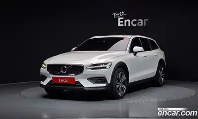 Volvo V60, 2020