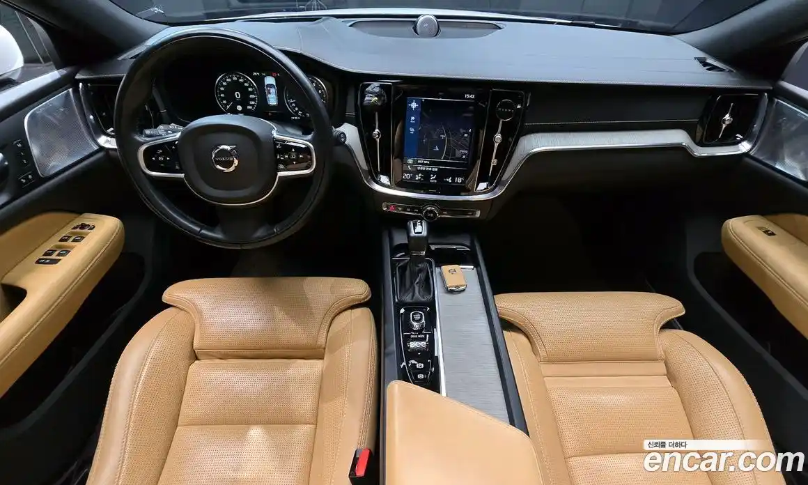 Volvo V60 2020 2.0 Автомат в Москве № 196946, фото 7