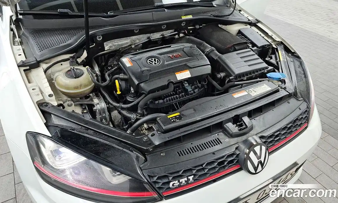 Volkswagen Golf 2016 2.0 Автомат в Москве № 199218, фото 6