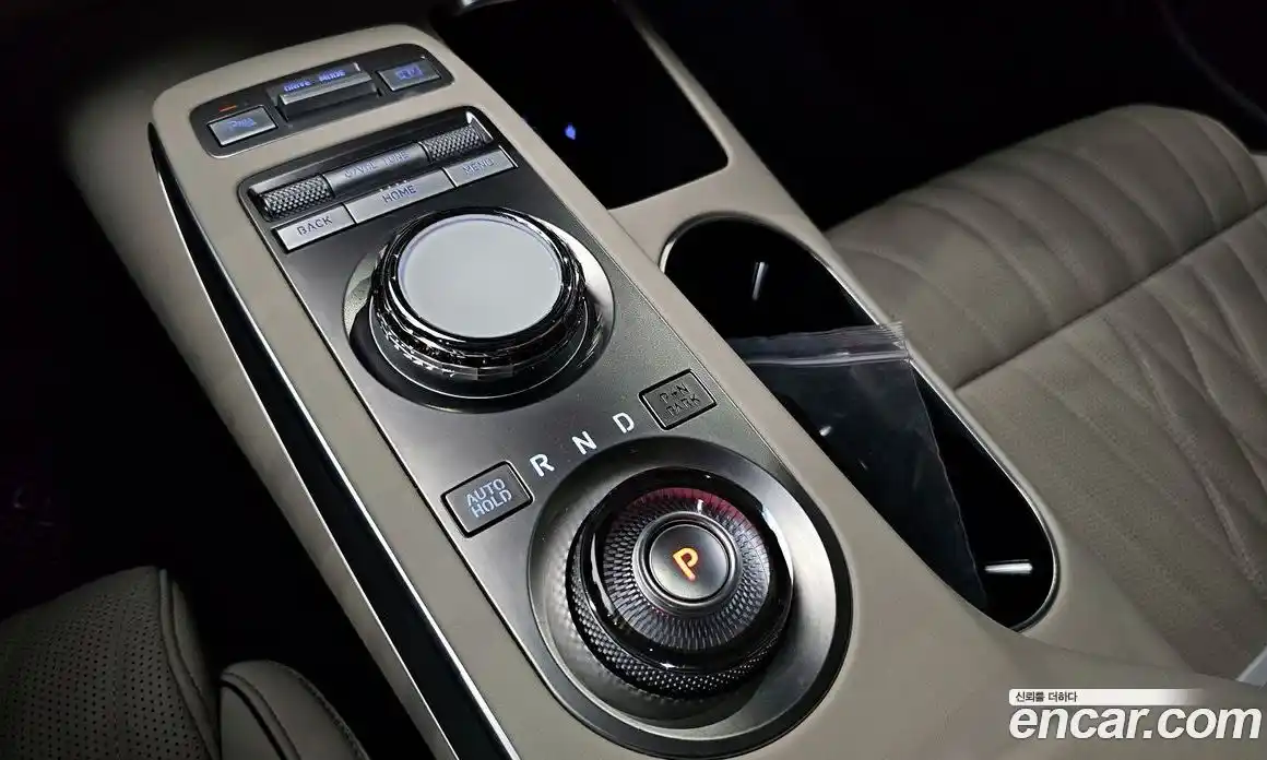 Genesis GV70 2024 2.5 Автомат в Москве № 22007, фото 9