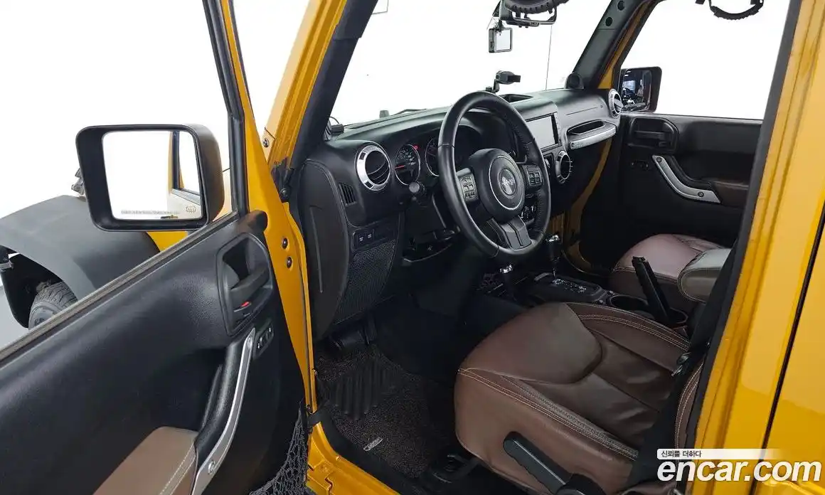 Jeep Wrangler 2014 2.8 Автомат в Москве № 232740, фото 11