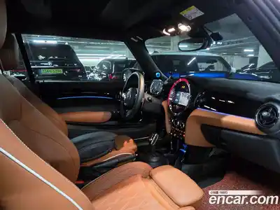 Mini Cooper Convertible 2024 2.0 Автомат в Москве № 354609, миниатюра 11