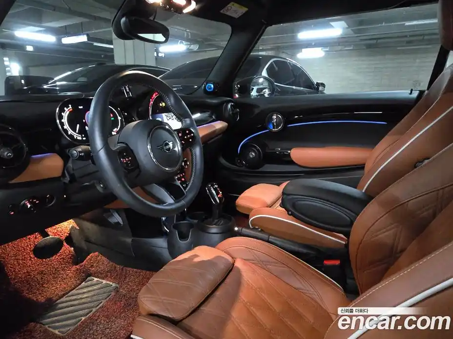 Mini Cooper Convertible 2024 2.0 Автомат в Москве № 354609, фото 13