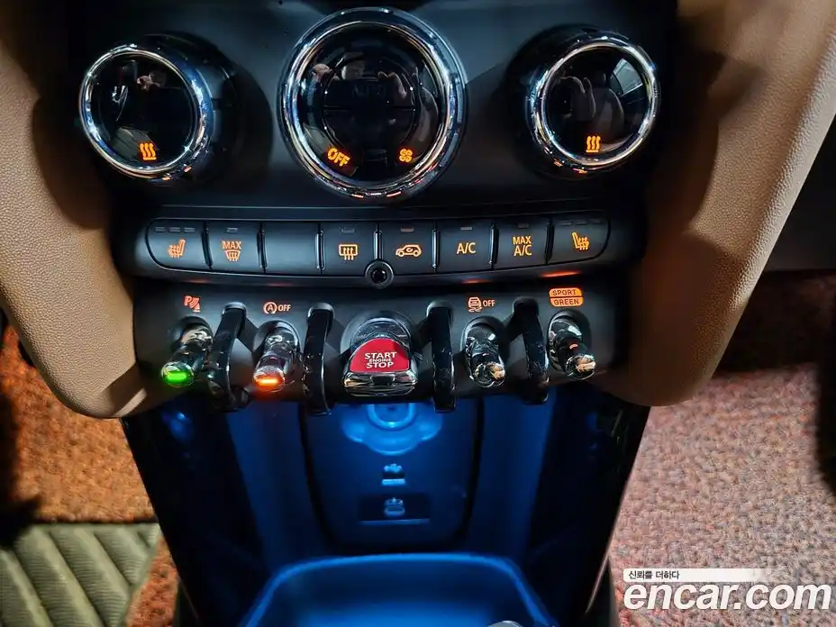 Mini Cooper Convertible 2024 2.0 Автомат в Москве № 354609, фото 17