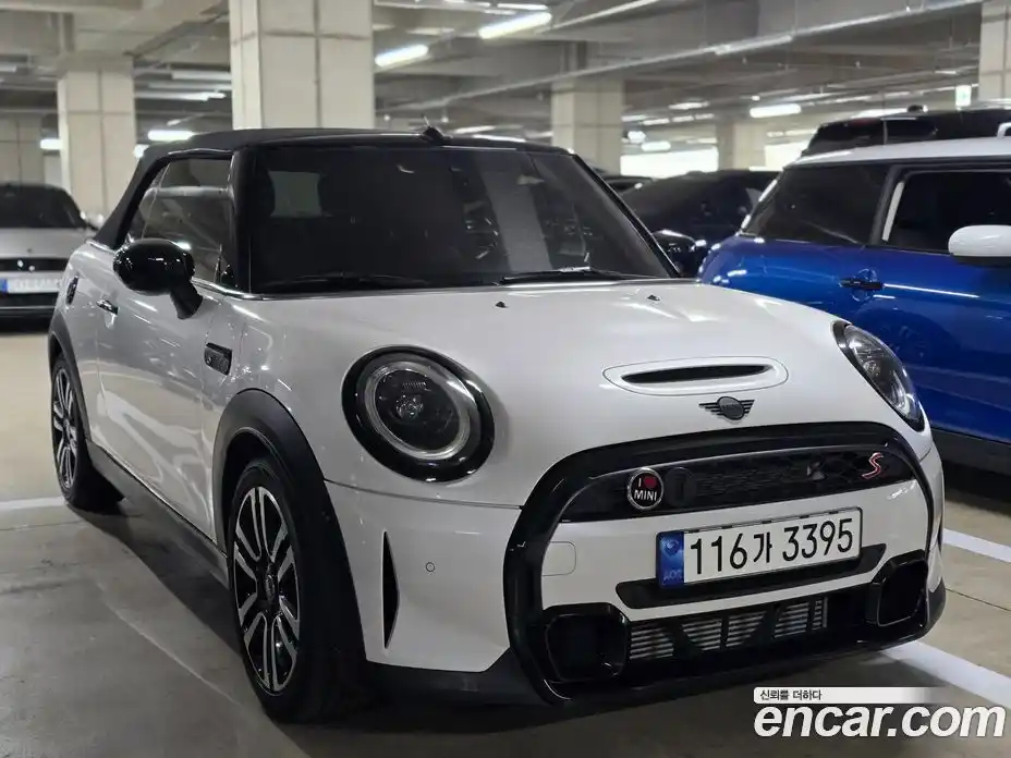 Mini Cooper Convertible 2024 2.0 Автомат в Москве № 354609, фото 20