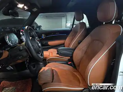 Mini Cooper Convertible 2024 2.0 Автомат в Москве № 354609, миниатюра 10