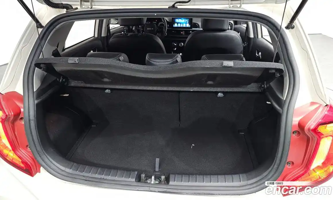 Kia Morning 2022 1.0 Автомат в Москве № 451644, фото 19