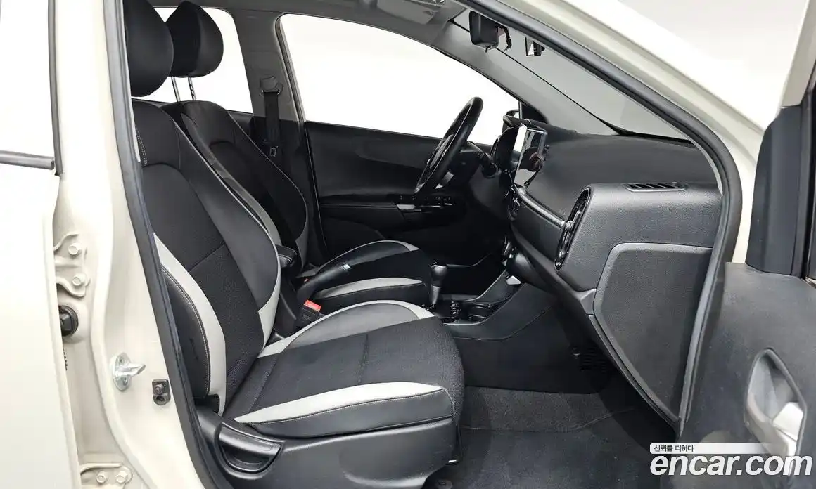 Kia Morning 2022 1.0 Автомат в Москве № 451644, фото 10