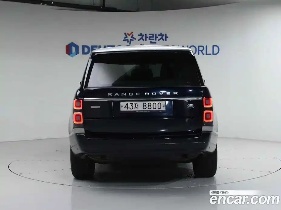Land Rover Range-Rover 2015 4.4 Автомат в Москве № 471404, фото 4