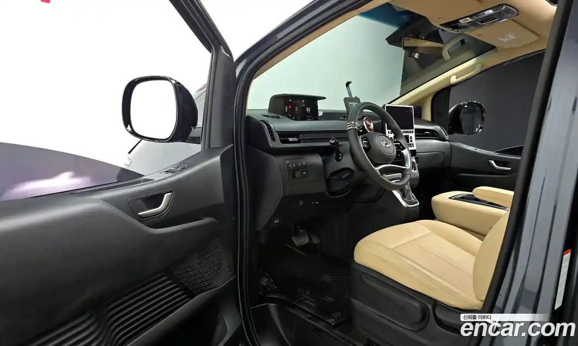 Hyundai Staria 2024 2.2 Автомат в Москве № 582370, фото 11