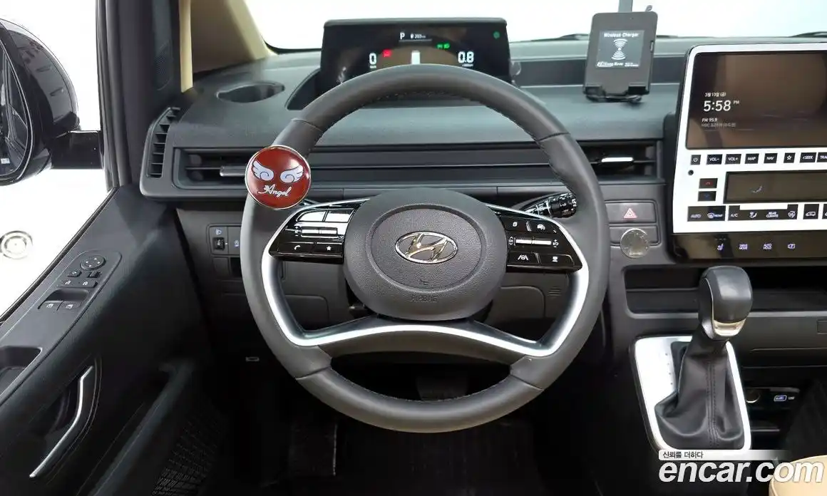 Hyundai Staria 2024 2.2 Автомат в Москве № 582370, фото 13