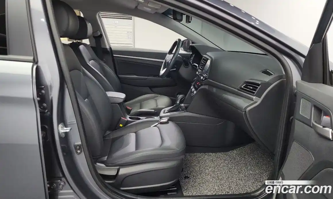 Hyundai Avante 2020 1.6 Автомат в Москве № 583143, фото 13