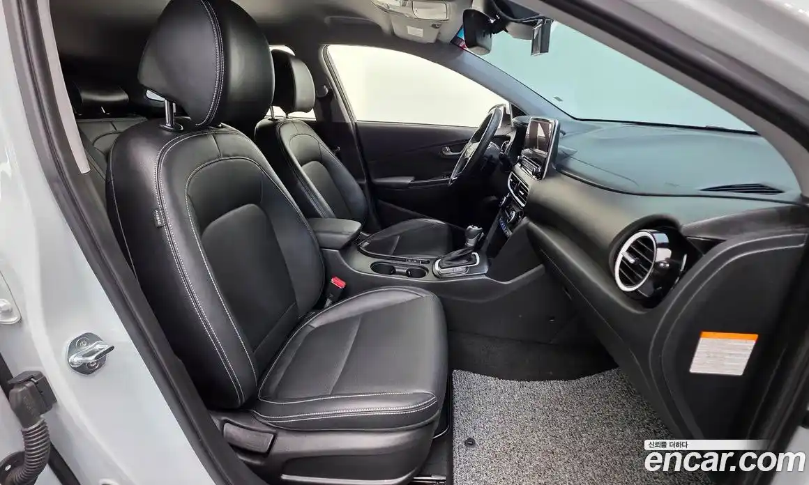 Hyundai Kona 2020 1.6 Автомат в Москве № 583441, фото 10